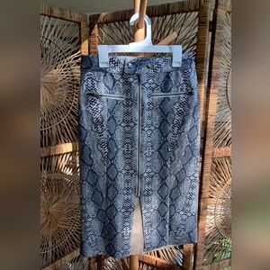 Fate Snake Skin Print Midi Skirt_27"